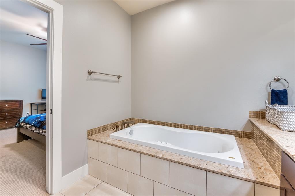 Eastside On Lindell Condo Ph 02 - Residential