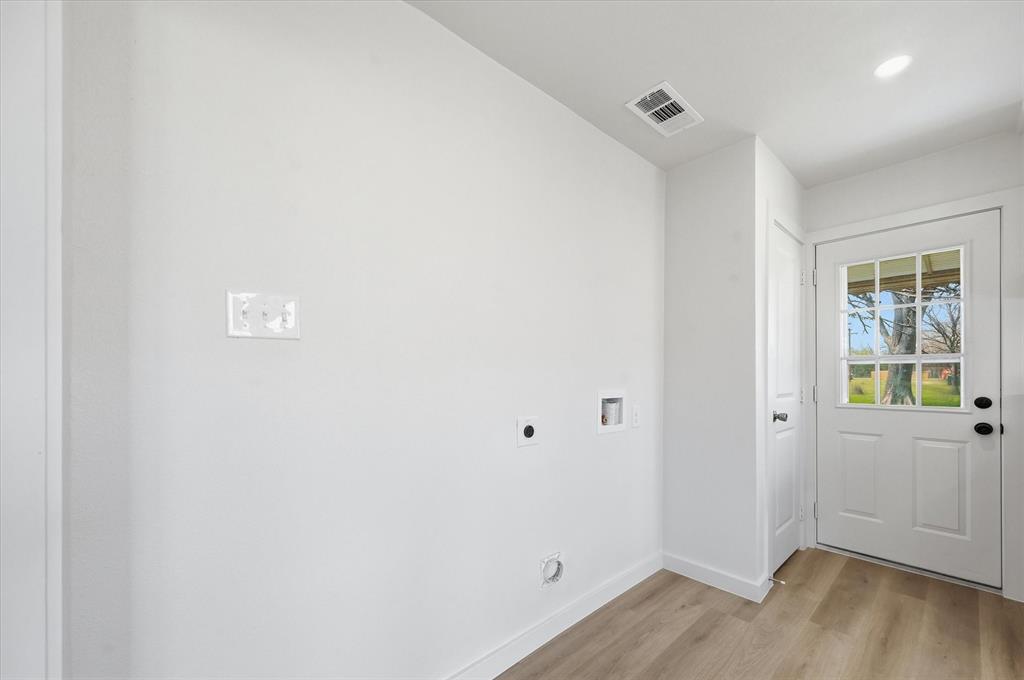 Hawthorne & Fallis - Residential