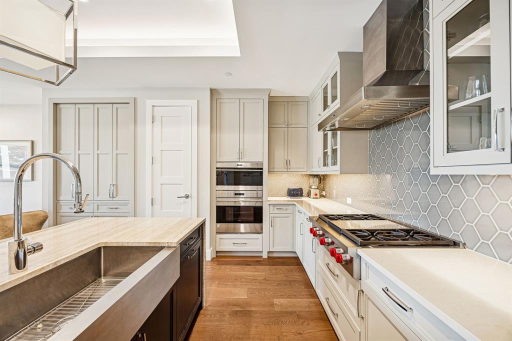 Parkview Condo - Residential