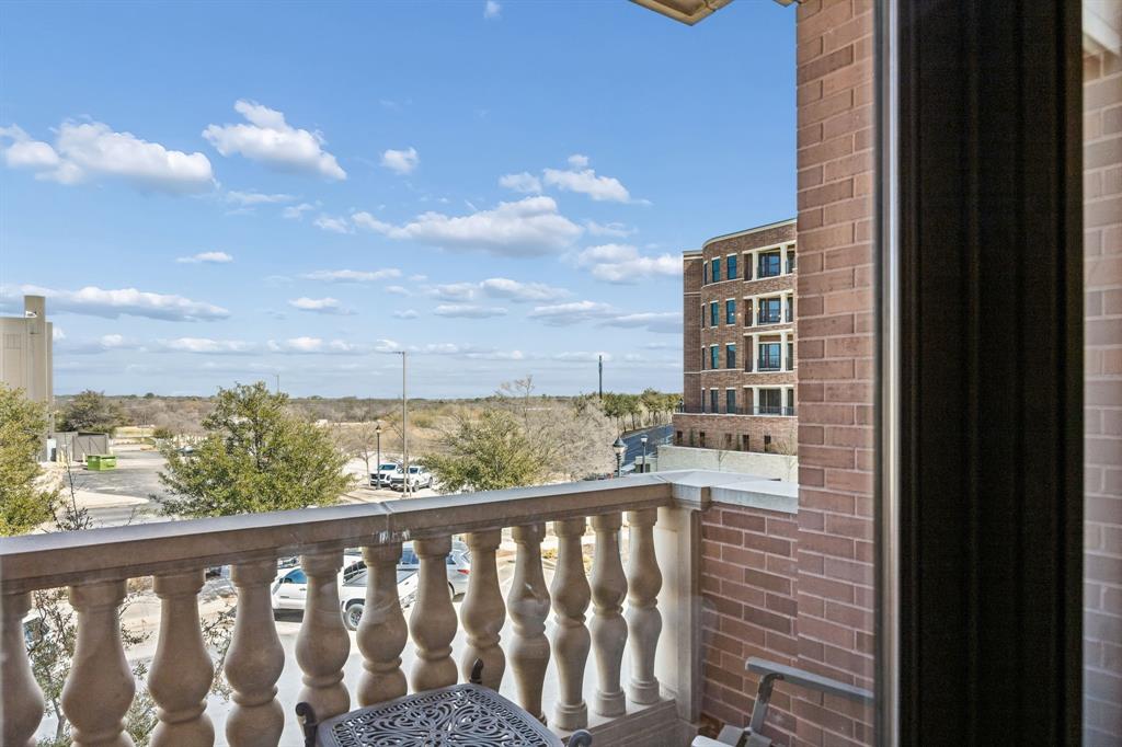 Parkview Condo - Residential