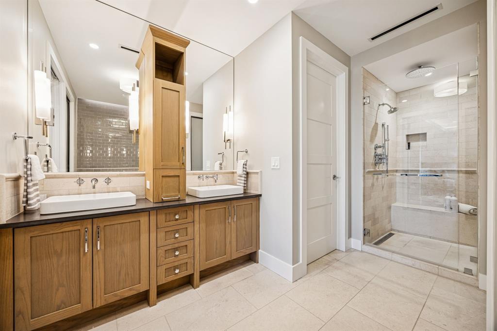 Parkview Condo - Residential