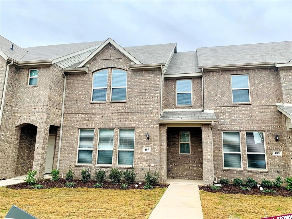 FRESH PAINT! $10K REDUCED TO SELL FASTER! FOR FULL PRICE OFFER!

Stunning two-story townhome featuring 3 bedrooms, 2.5 bathrooms, and a private rear-entry garage in Coventry East. Built by Impression Homes, this property offers an open-concept layout with wood-look tile flooring downstairs, stainless steel appliances, granite countertops, abundant cabinet space, and a large kitchen island. 

The first floor includes a convenient powder room, covered front porch, and covered patio. Upstairs, the spacious primary suite features dual sinks, an oversized shower, and large his-and-hers walk-in closets. A beautiful, move-in-ready home with modern finishes and plenty of functional living space.