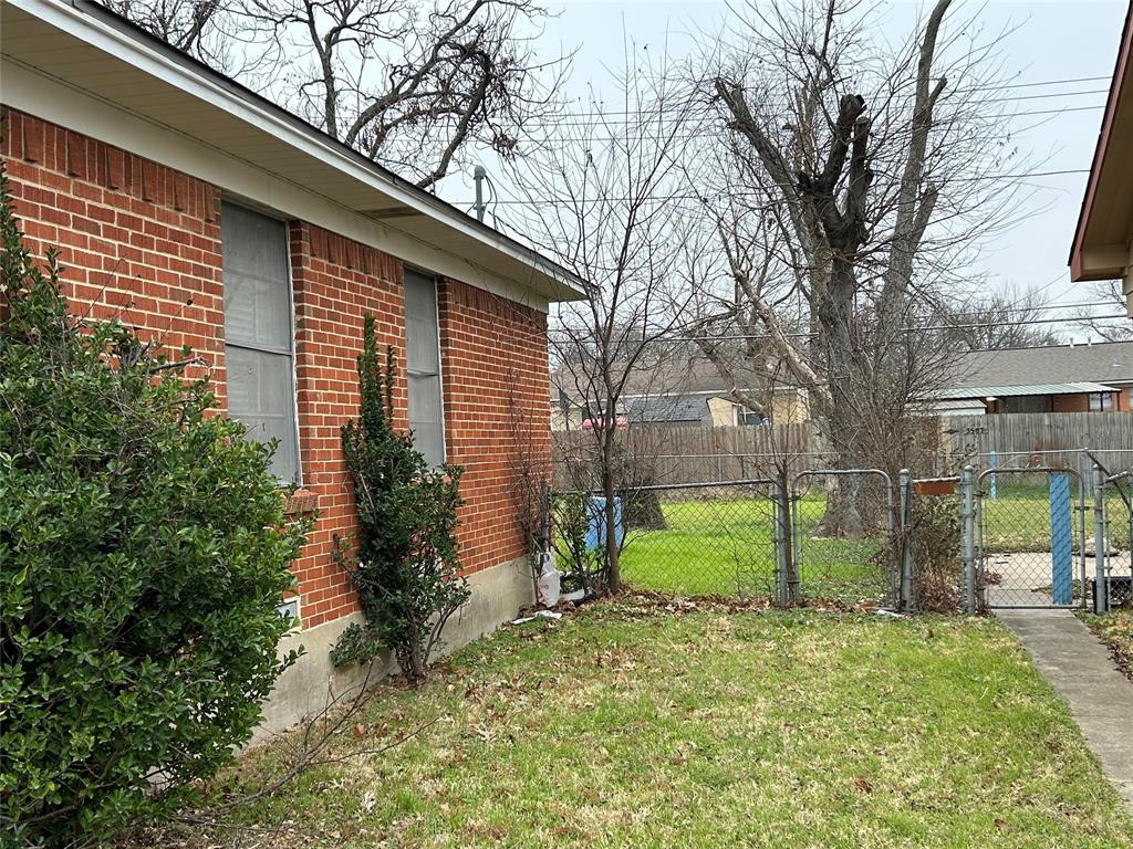 Country Club Estates - Residential