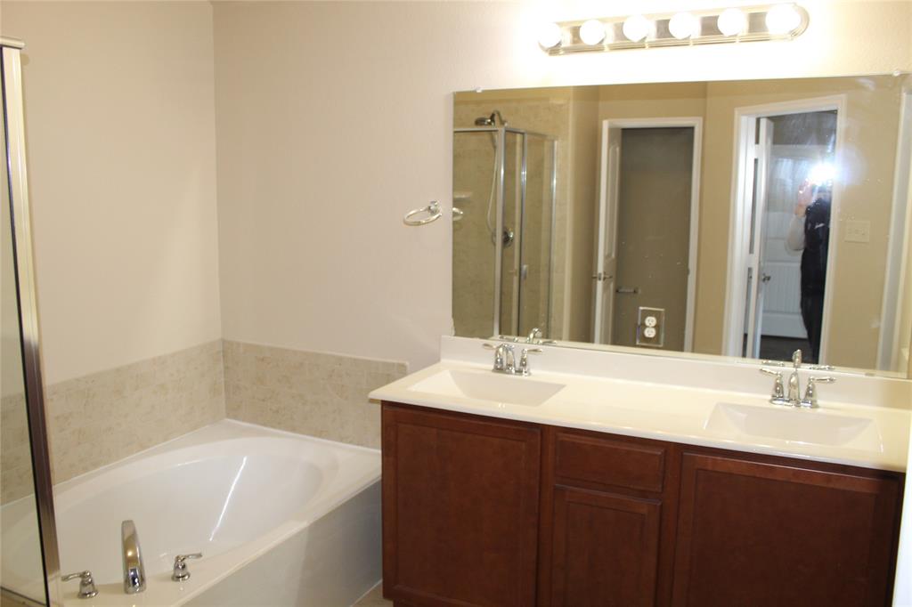 Villages Of Melissa Ph 1 - Residential Lease