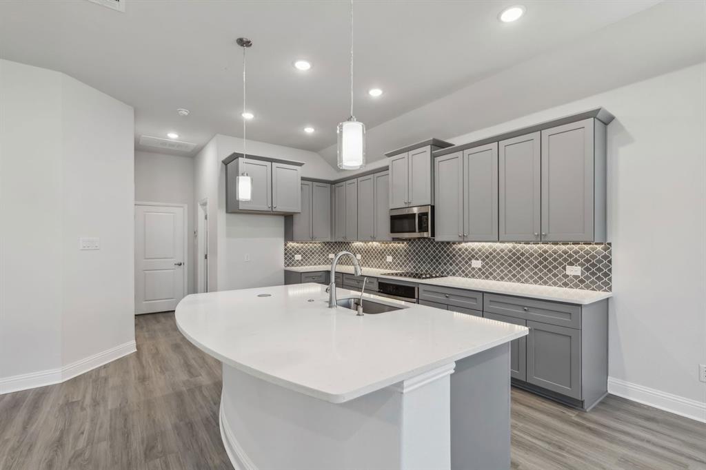 Summer Crest - Residential