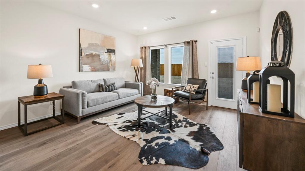 Elevon - Residential