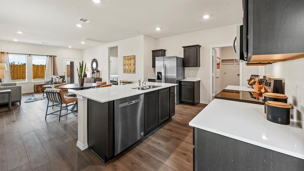 Elevon - Residential