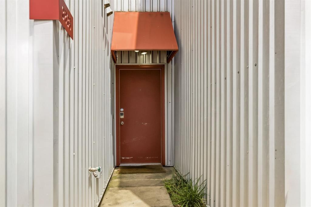 San Jacinto Street Twnhms - Residential