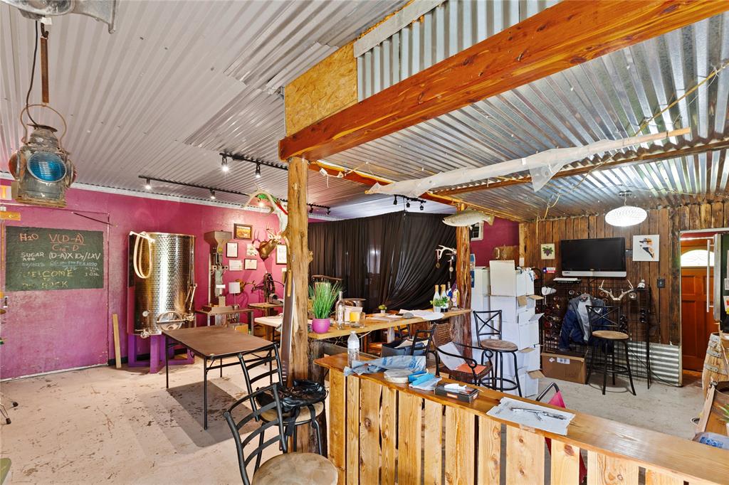 Wooded Lake Estate Add Pt I - Residential