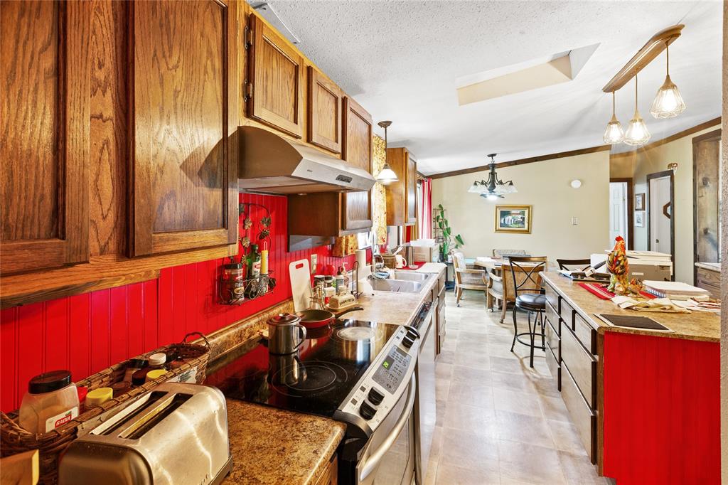 Wooded Lake Estate Add Pt I - Residential