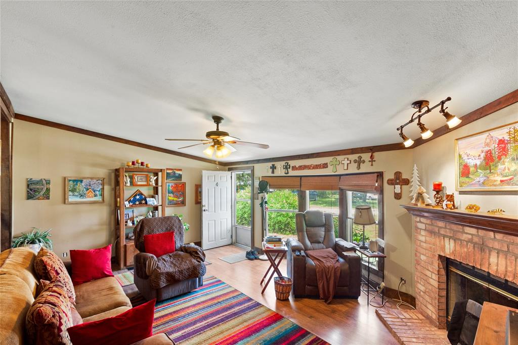 Wooded Lake Estate Add Pt I - Residential