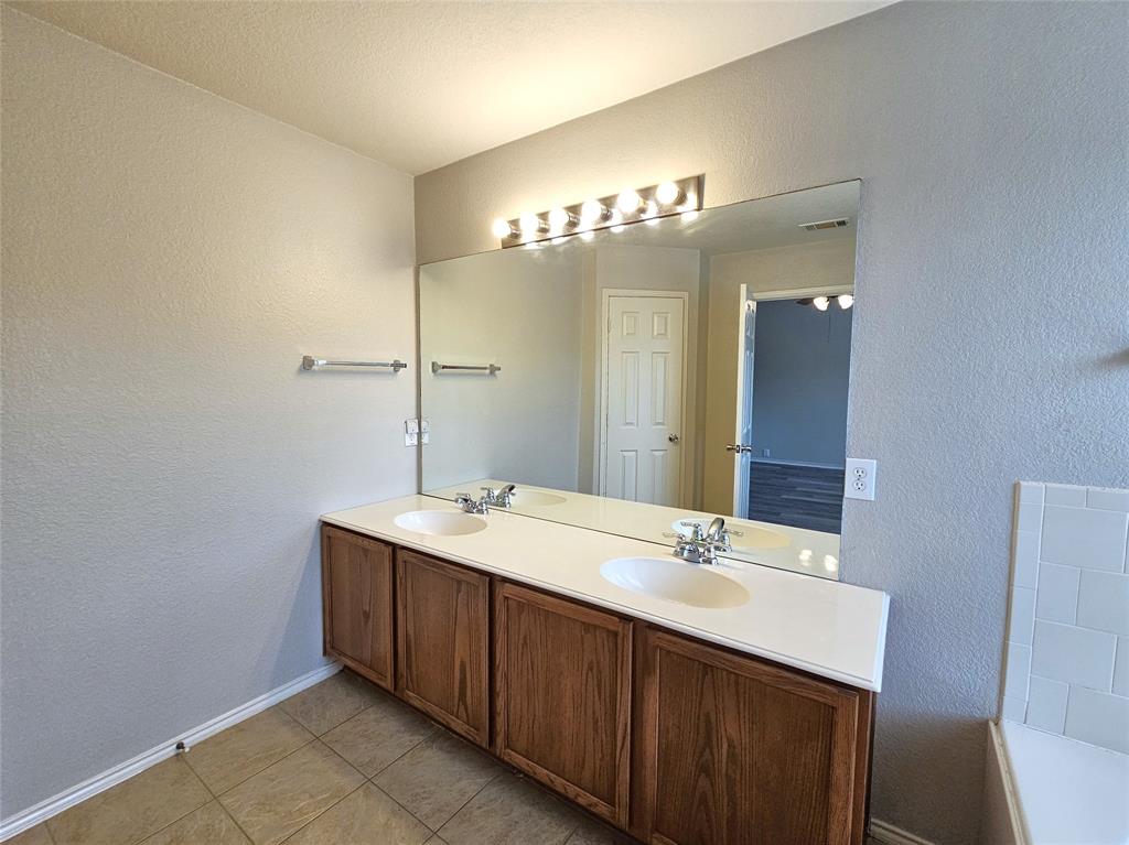 Cross Oak Ranch Ph 2 Tr 6 - Residential Lease