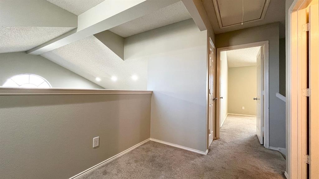 Hickory Street Village Ph IV - Residential Lease