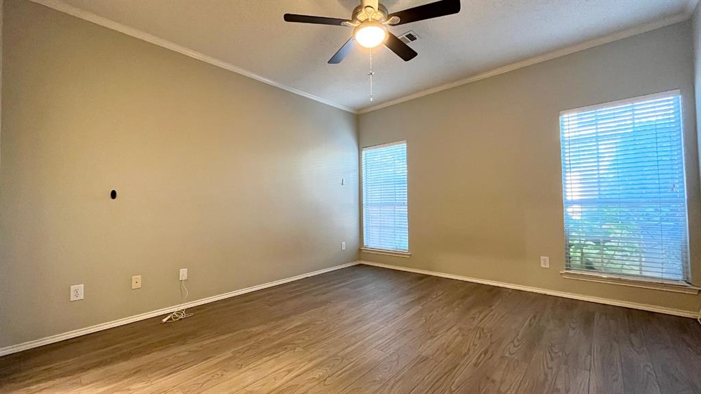 Hickory Street Village Ph IV - Residential Lease