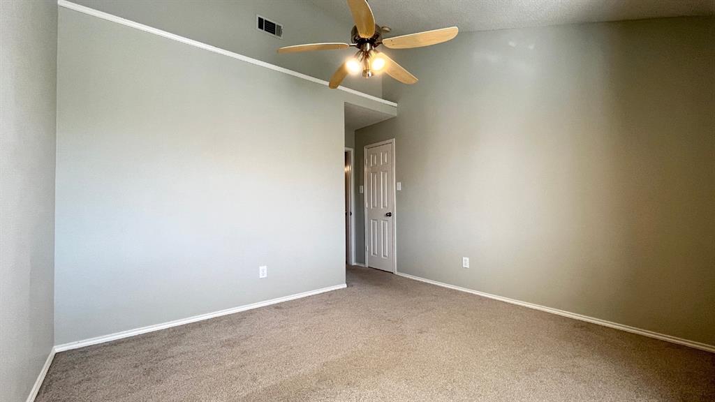 Hickory Street Village Ph IV - Residential Lease