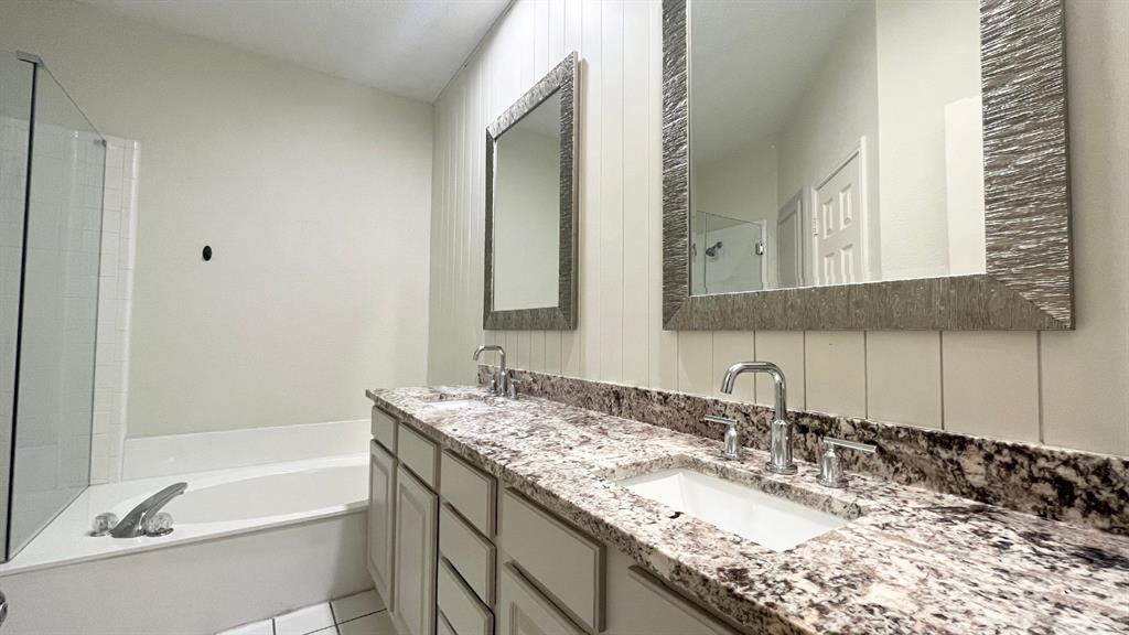 Hickory Street Village Ph IV - Residential Lease