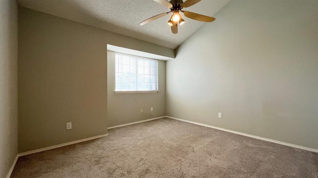 Hickory Street Village Ph IV - Residential Lease