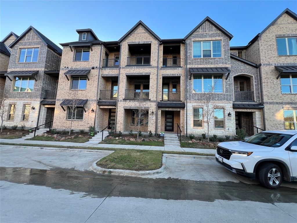Location! Location! Location! Brand New Mattamy Homes Townhome at the heart of Frisco! Available for immediate occupancy. Luxurious 3 Bedrooms, 3 Full Baths, 1 Half Bath, 2 Cars Garage townhome with large size Porch at ground level and same sized Balconies at 2nd and 3rd level. Very spacious and tons of natural light. Huge Study overlooking large Balcony at 2nd level. Excellent access to DNT, HWY 121, Preston Rd, Shopping Centers, Restaurants, Stonebriar, Legacy West and numerous others. This is truly dream place to call home.