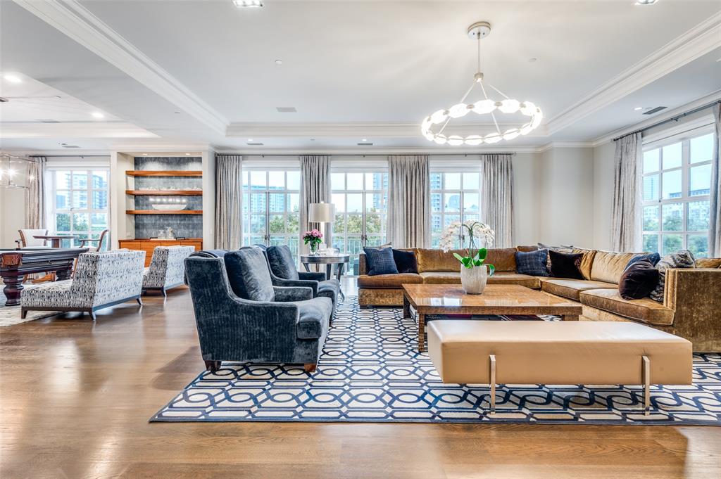 Mansion Residence - Residential