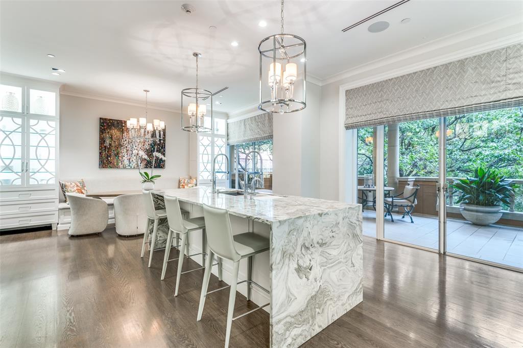 Mansion Residence - Residential