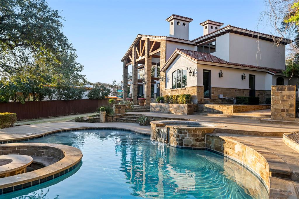 Boat Club - Residential