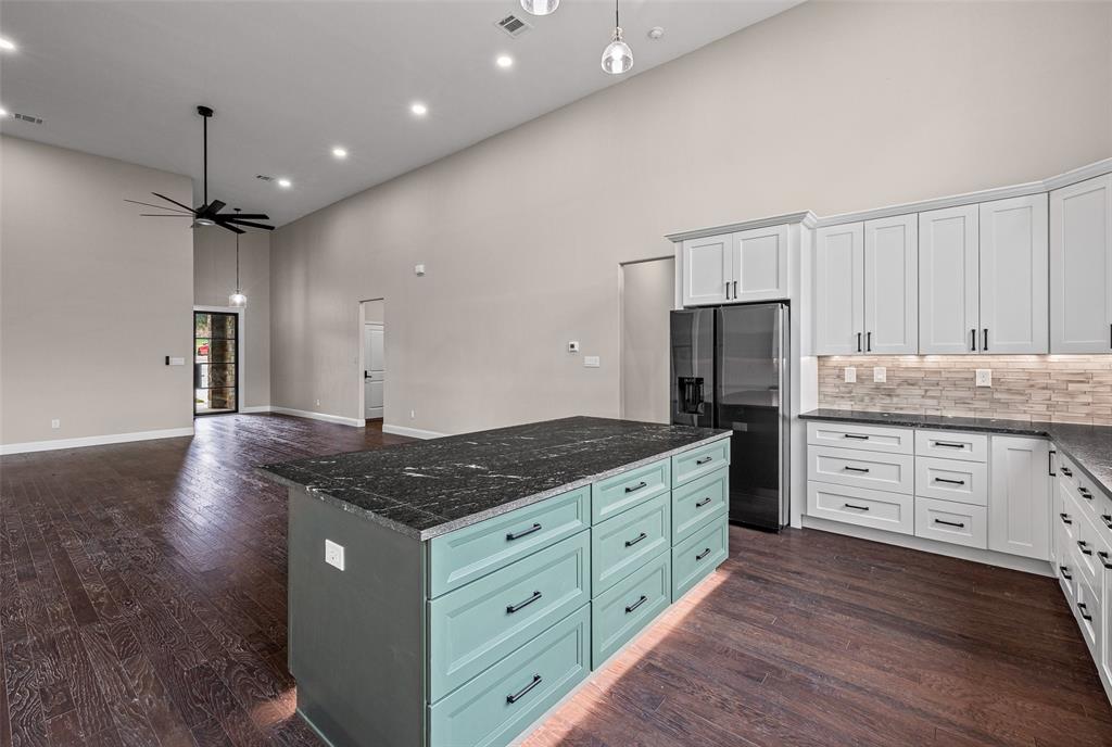 Knob Hill Ph Two - Residential