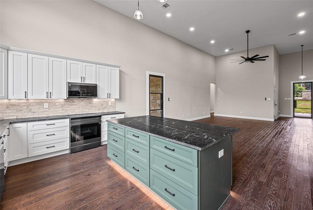 Knob Hill Ph Two - Residential