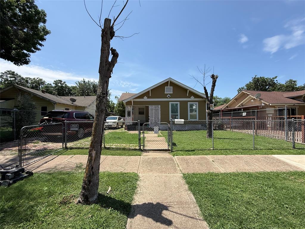 Calling all investors, flippers, and buyers looking to build equity! This East Dallas opportunity is full of potential and ready for your vision. Offering a clean slate with great bones, this home is the perfect canvas to create the space you've been dreaming of. The kitchen is ready to be installed, and with some additional updates and finishing touches, this property has the potential to truly shine.

Situated in an established neighborhood just minutes from Downtown Dallas, White Rock Lake, shopping, dining, and major highways, you'll enjoy the convenience of city living with plenty of upside. Whether you're looking for your next renovation project, a home to customize, or an investment opportunity, 3010 Jerome Street is packed with potential and priced to sell.

Join us for the Open House this Sunday and come see the possibilities for yourself! Container included in Sale!