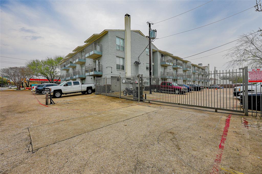 Gastonian Condo - Residential
