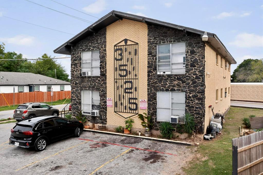 Ervay Street Heights - Residential Income