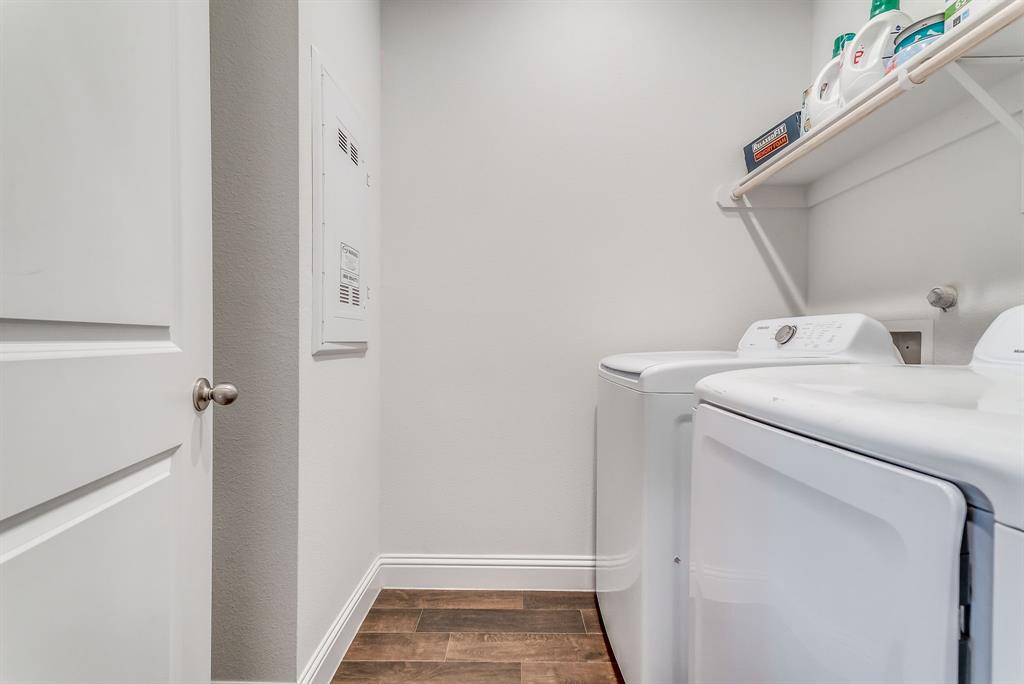 Live Oak Creek - Residential