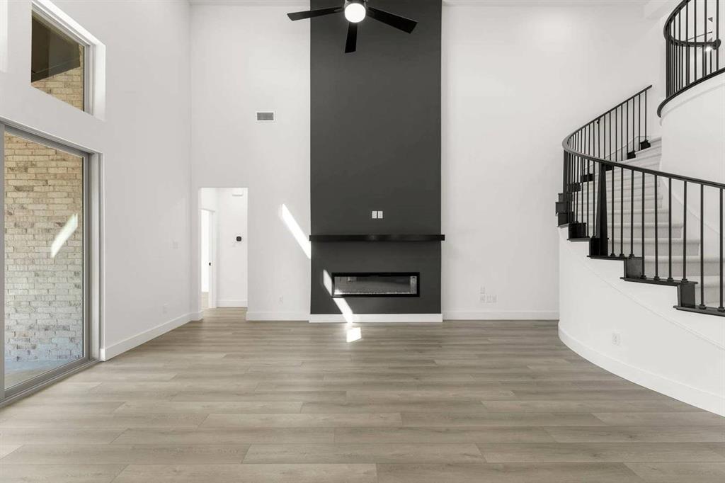 Valencia On The Lake - Residential