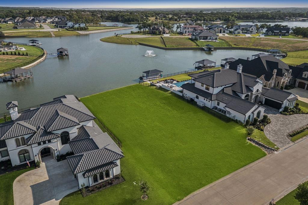 RESORT ON EAGLE MOUNTAIN LAKE - Land