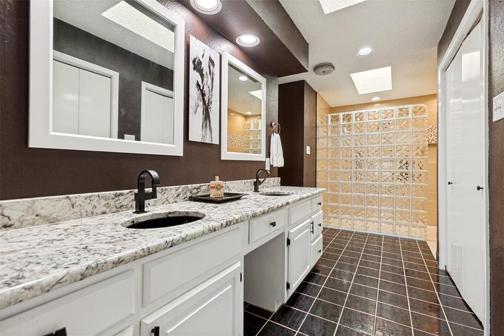 Claymore Park Condo - Residential