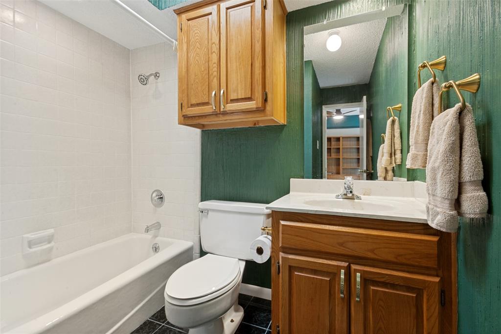 Claymore Park Condo - Residential