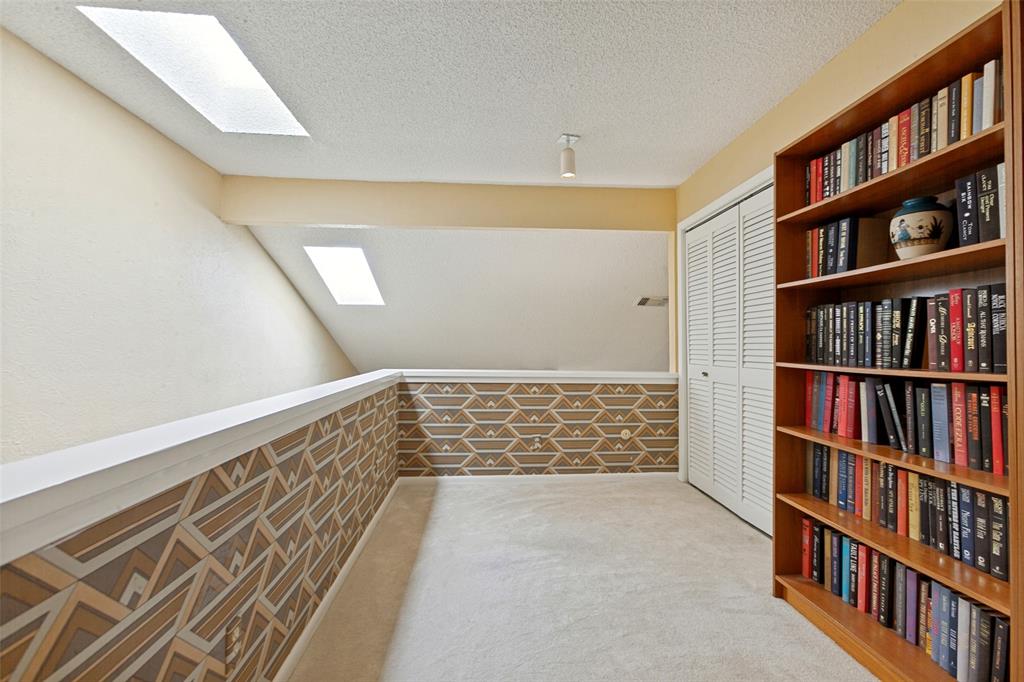 Claymore Park Condo - Residential