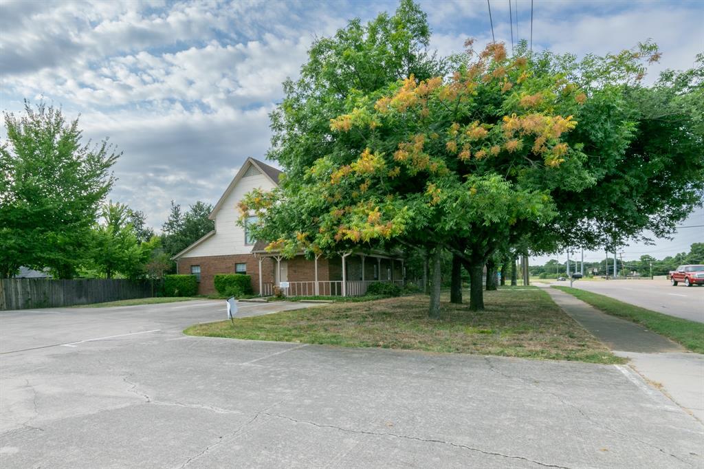Shady Oaks Gardens Sub - Commercial Sale
