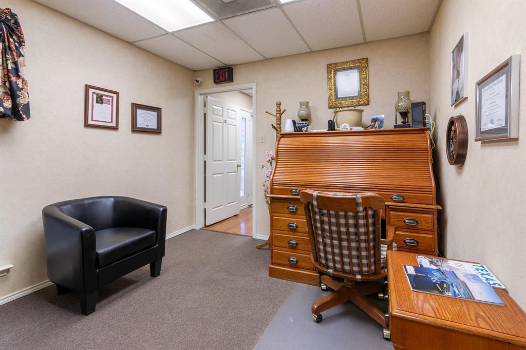 Shady Oaks Gardens Sub - Commercial Sale