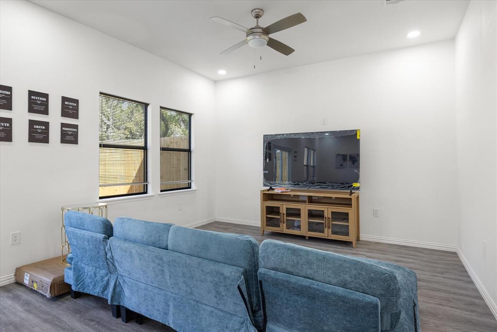 Comanche Harbor Sec C - Residential Income