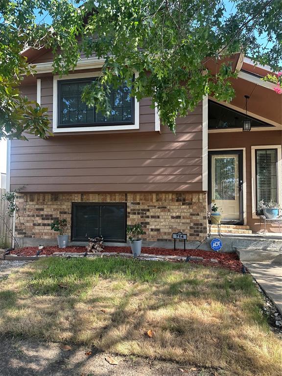 A rare find with this multi-level 4 bedroom or 3 bedrooms plus a game room or 2nd living space in basement level home. Priced to sell! Bring your offers! This home includes split bedrooms, featuring an updated primary bedroom suite in the upper level, plus living, dining and breakfast area, granite countertops, updated cabinets in kitchen. Iron spindles along the staircase leading to the finished basement level features a full-size washer and area with built-in cabinets and sink, an updated full bath, and gorgeous tile flooring flows throughout the hall