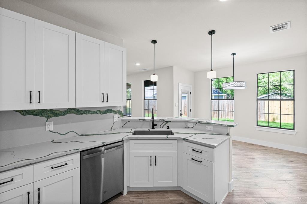 Canyon Creek III - Residential