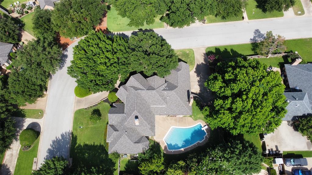 Woodland Hills Colleyville - Residential