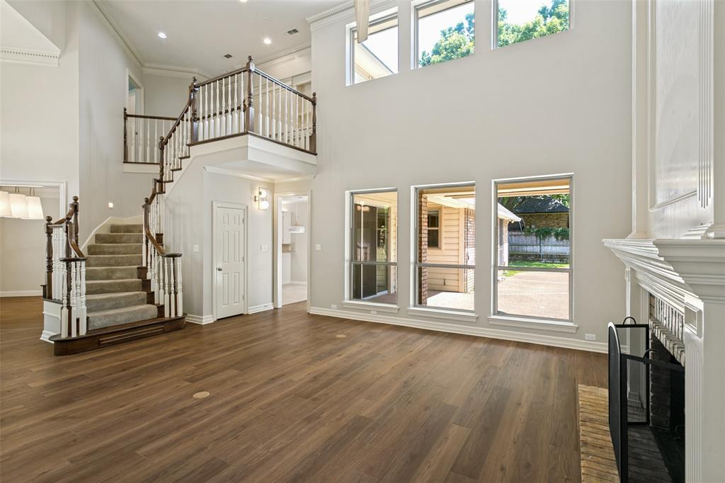 Woodland Hills Colleyville - Residential