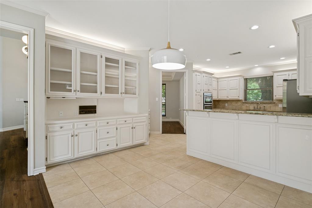 Woodland Hills Colleyville - Residential