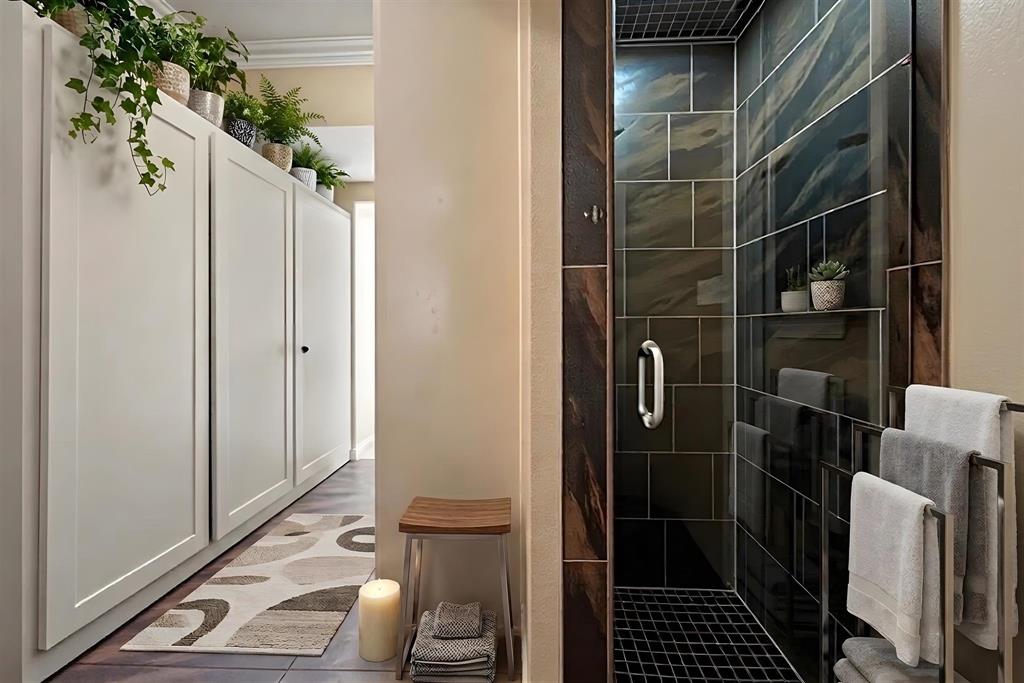 Mc Kamy Oaks Add - Residential