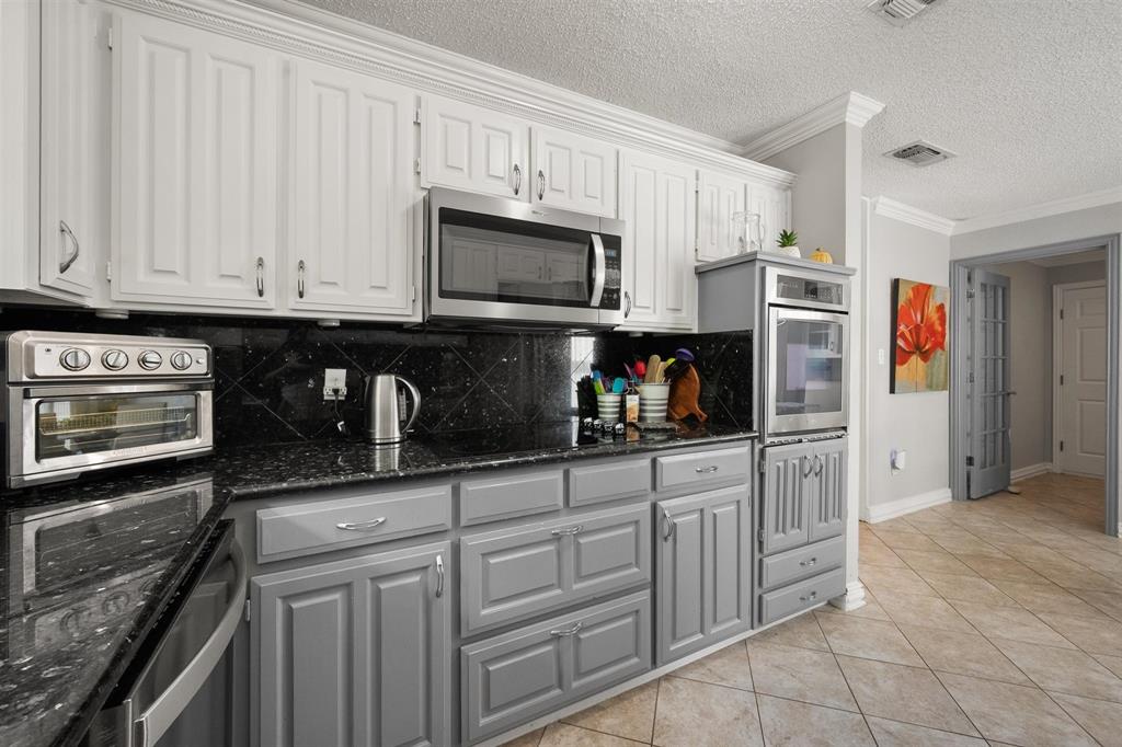 Mc Kamy Oaks Add - Residential