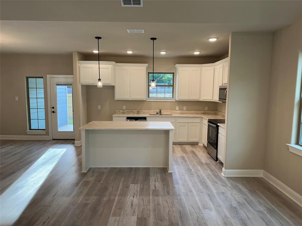 Dellwood 02 - Residential