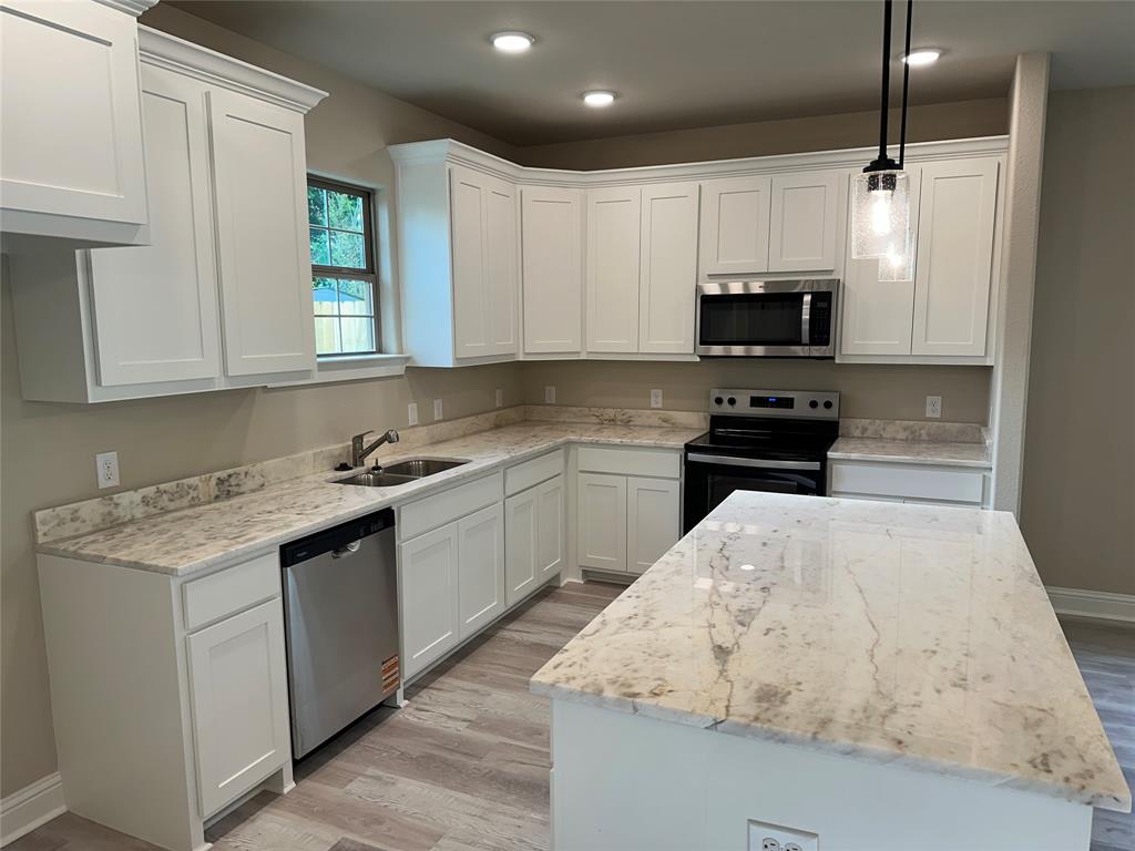 Dellwood 02 - Residential
