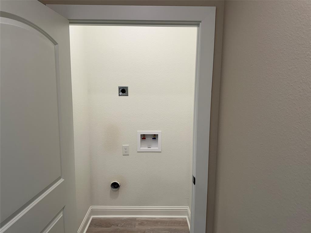 Dellwood 02 - Residential