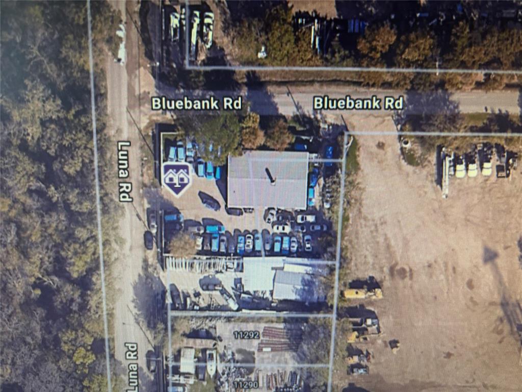 ***** LOCATION, LOCATION, LOCATION ******
Amazing Corner Lot property so close to Major Highways. Hwy 635, 35 E, George Bush & 114. Lot size is above 6500 SQFT, the 2-story building is about 3,190 SQFT with 3 offices & 2 bathrooms on first floor & 2 offices on 2nd floor. 
Great location to do multiple businesses, transportation, Auto Services, warehouse, storage.

                                                                  ***** Do Not Miss Out *******
